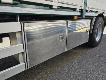 P320 4x2 / PALFINGER PK14002 / CRANE/KRAN